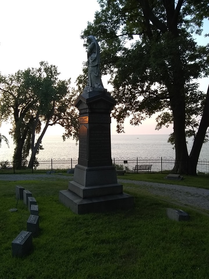 Monument at Lakeside Cemetery
